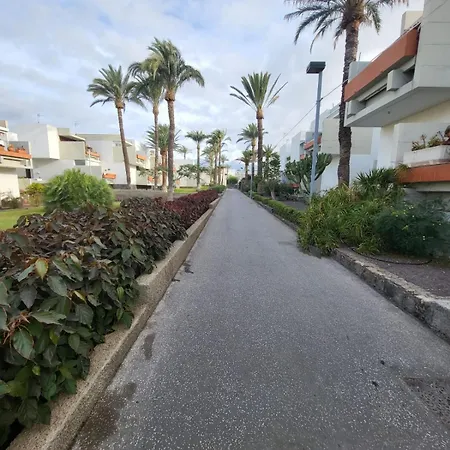 Casa Lizzy - Con Vista Giardino N325 מלון דירות ארונה